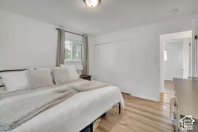 284 E Twin Peaks St, Midvale, UT 84047 - Photo 14