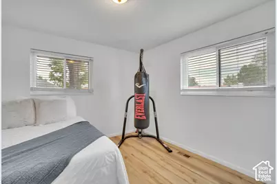 284 E Twin Peaks St, Midvale, UT 84047 - Photo 16