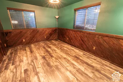 1311 E Canyon Creek Dr, Bountiful, UT 84010 - Photo 32