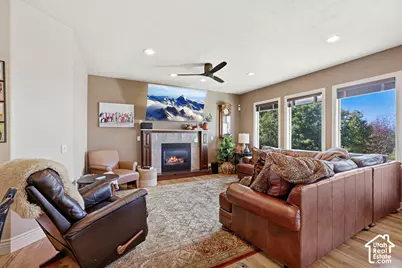 664 E Eagle Ridge Dr, North Salt Lake, UT 84054 - Photo 14