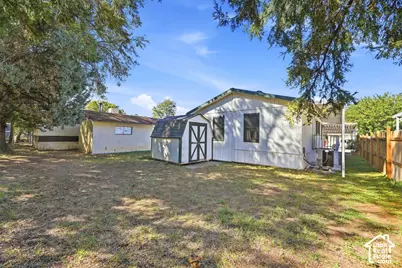 33 E Tiny Wood Dr S, Sandy, UT 84070 - Photo 16