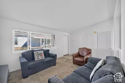 33 E Tiny Wood Dr S, Sandy, UT 84070 - Photo 4