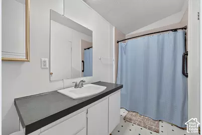 33 E Tiny Wood Dr S, Sandy, UT 84070 - Photo 10