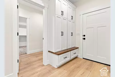 907 E Majestic Ln, Erda, UT 84074 - Photo 12
