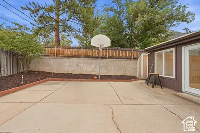 2981 E La Joya Dr S, Holladay, UT 84124 - Photo 44