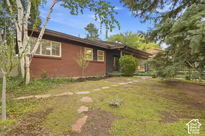 2981 E La Joya Dr S, Holladay, UT 84124 - Photo 42