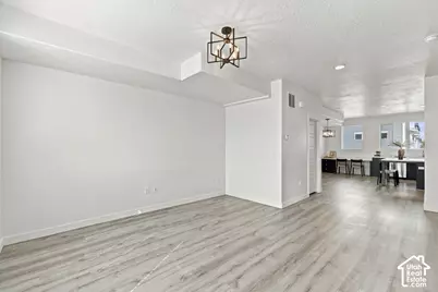 4692 W Talavera Way, Kearns, UT 84118 - Photo 8