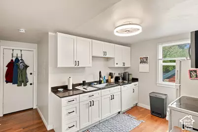 66 N I St E, Salt Lake City, UT 84103 - Photo 18