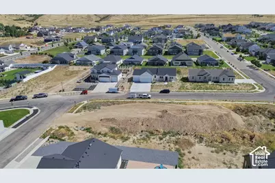 895 E 100 N, Hyde Park, UT 84318 - Photo 4