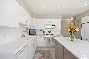 4687 S Naniloa Dr, Holladay, UT 84117 - Photo 12