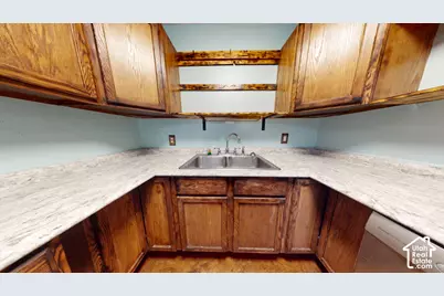 496 E Main St, Wellington, UT 84542 - Photo 10