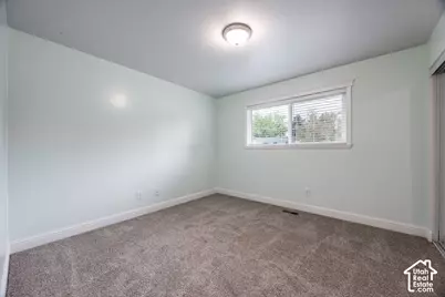 1556 E Petunia Way S, Sandy, UT 84092 - Photo 14