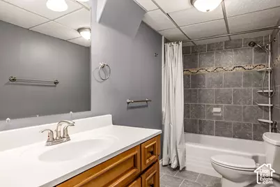 1556 E Petunia Way S, Sandy, UT 84092 - Photo 22