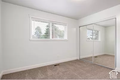 1556 E Petunia Way S, Sandy, UT 84092 - Photo 12