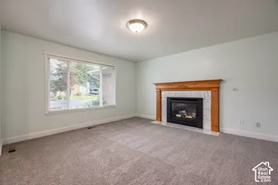 1556 E Petunia Way S, Sandy, UT 84092 - Photo 6