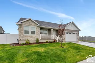 4532 N Notch Peak Wy, Eagle Mountain, UT 84005 - Photo 2
