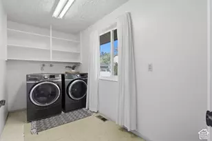 5580 S 3000 W, Roy, UT 84067 - Photo 12
