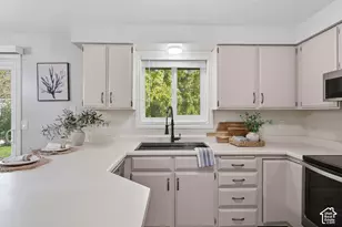 5580 S 3000 W, Roy, UT 84067 - Photo 4