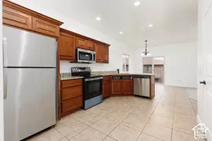 370 W Buena Blvd, Washington, UT 84780 - Photo 6