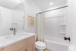 854 E Brookshade Ln, Murray, UT 84107 - Photo 4