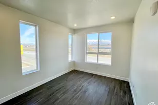 2101 N Main St W, Sunset, UT 84015 - Photo 12