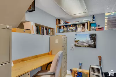 698 N Parkway Ave, Tooele, UT 84074 - Photo 22