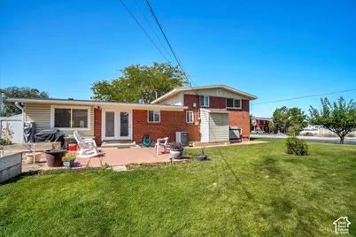 698 N Parkway Ave, Tooele, UT 84074 - Photo 30