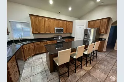 628 Eagle Pass, North Salt Lake, UT 84054 - Photo 6