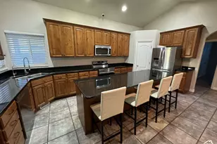 628 Eagle Pass, North Salt Lake, UT 84054 - Photo 6