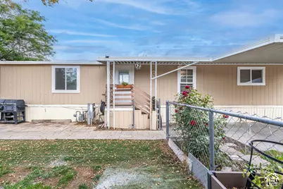 8400 S 4000 W #196, West Jordan, UT 84088 - Photo 6