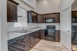 97 S 300 W, Santaquin, UT 84655 - Photo 4