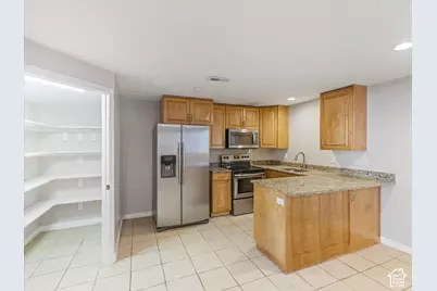 8354 S Oak Gate Dr W, West Jordan, UT 84081 - Photo 20