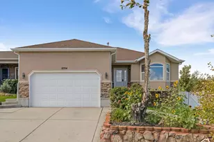 8354 S Oak Gate Dr W, West Jordan, UT 84081 - Photo 2