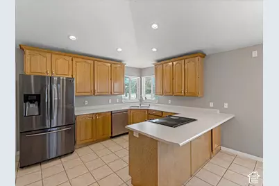 8354 S Oak Gate Dr W, West Jordan, UT 84081 - Photo 10