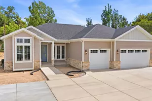 5997 S Belview Ave, Murray, UT 84107 - Photo 2
