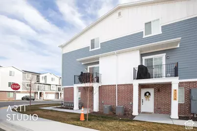 4219 W Kodachrome Ln, Riverton, UT 84096 - Photo 2