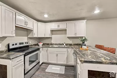 9036 S Coppering Ave W, West Jordan, UT 84081 - Photo 34