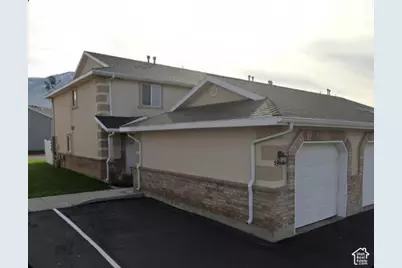 1952 N 275 W, Harrisville, UT 84414 - Photo 2