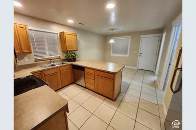 1952 N 275 W, Harrisville, UT 84414 - Photo 4
