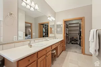 2457 S Scenic Dr, Salt Lake City, UT 84109 - Photo 28