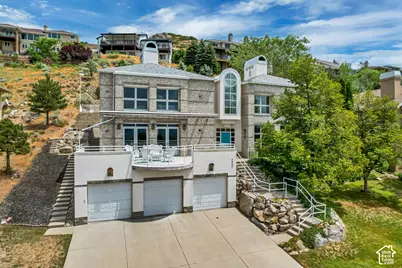 2457 S Scenic Dr, Salt Lake City, UT 84109 - Photo 2