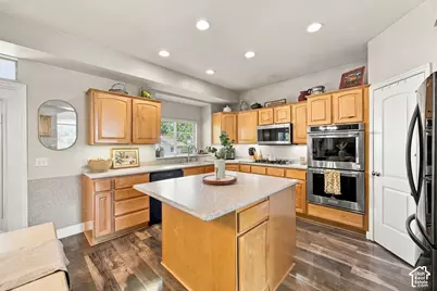5058 S 1045 E, Murray, UT 84117 - Photo 16