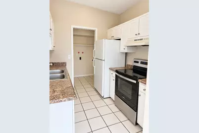 2389 S Keys St W, West Valley, UT 84119 - Photo 6