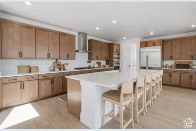 583 E 1225 N #126, Orem, UT 84097 - Photo 2