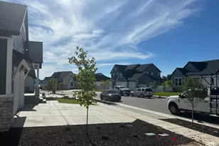 1240 E Amaryllis Wy, Layton, UT 84040 - Photo 2