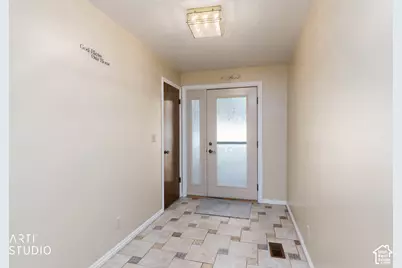 4044 S 600 W, Riverdale, UT 84405 - Photo 8
