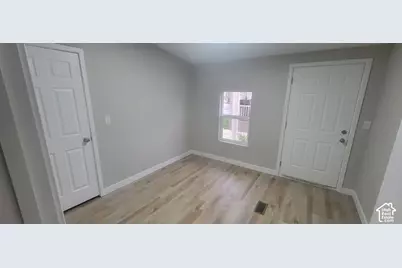 4610 S Aspen Ln, Taylorsville, UT 84123 - Photo 6