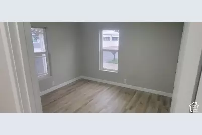 4610 S Aspen Ln, Taylorsville, UT 84123 - Photo 4