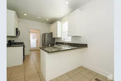 10326 S Millerton Dr W, South Jordan, UT 84009 - Photo 4