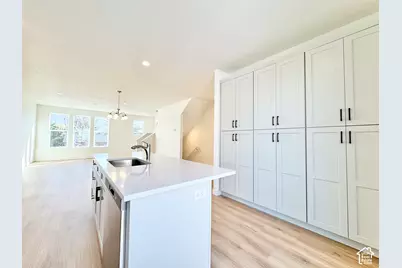 1650 N Main St, Layton, UT 84041 - Photo 6